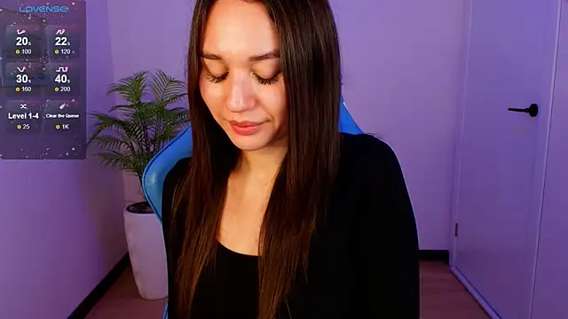 Snapshot of margeriTirell chatting on 13, 10, 2025 margeriTirell online show from 13, 10, 2025