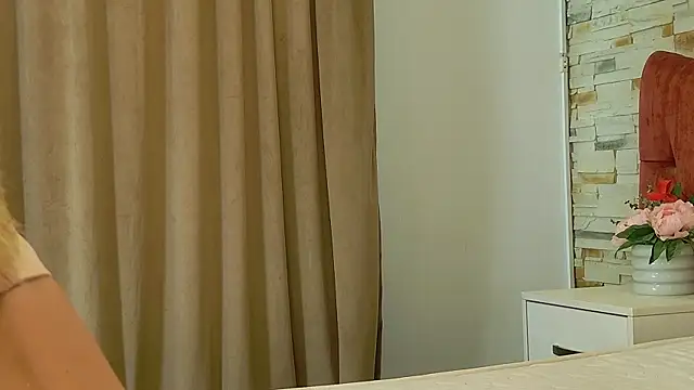 LaurynCopper online show from 22, 9, 2025