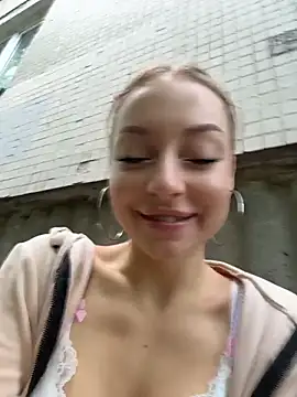 Snapshot of melissa_grr chatting on 17, 5, 2026 melissa grr online show from 17, 5, 2026