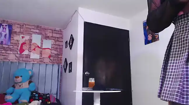 Snapshot of vixenxqueens chatting on 12, 1, 2025 vixenxqueens online show from 12, 1, 2025