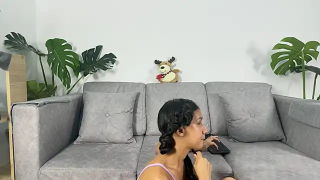 Antonella and axel  online show from 8, 12, 2024