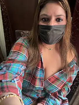 Snapshot of Reena_Darlinggg chatting on 9, 1, 2025 Reena Darlinggg online show from 9, 1, 2025