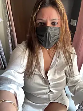 Snapshot of Reena_Darlinggg chatting on 24, 1, 2025 Reena Darlinggg online show from 24, 1, 2025