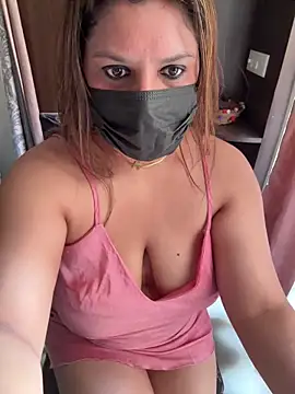 Snapshot of Reena_Darlinggg chatting on 30, 1, 2025 Reena Darlinggg online show from 30, 1, 2025