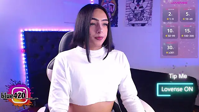 Snapshot of Skyler__blue4 chatting on 15, 11, 2025 Skyler blue4 online show from 15, 11, 2025