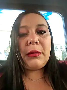 Snapshot of sara_pineros chatting on 6, 3, 2025 sara pineros online show from 6, 3, 2025