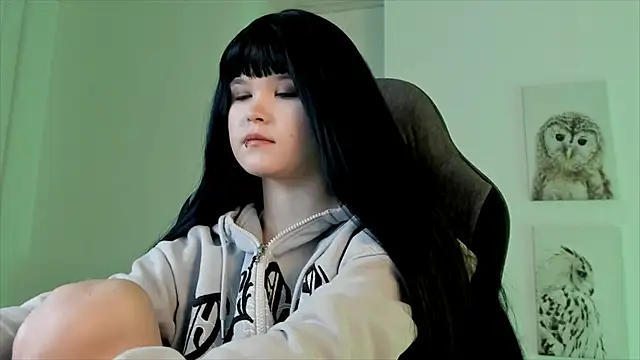 Elainebeness online show from 15, 12, 2024