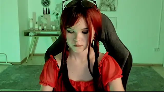 Elainebeness online show from 12, 1, 2025