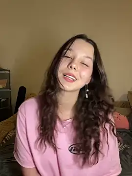 PoppyRobinson online show from 11, 1, 2025