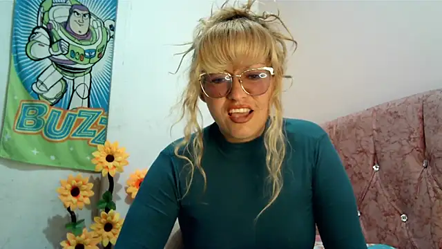 taylor198115 online show from 25, 12, 2024