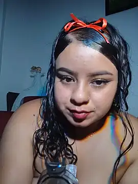 Snapshot of Princess_Lau chatting on 8, 7, 2026 Princess Lau online show from 8, 7, 2026