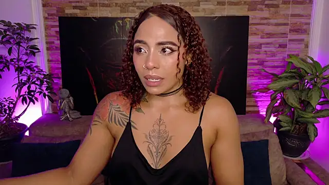 Snapshot of emilyfitness chatting on 6, 7, 2026 emilyfitness online show from 6, 7, 2026