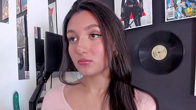 Snapshot of Afrodita_Shalom chatting on 14, 12, 2024 Afrodita Shalom online show from 14, 12, 2024