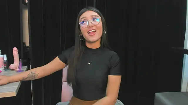 Snapshot of Afrodita_Shalom chatting on 26, 12, 2024 Afrodita Shalom online show from 26, 12, 2024