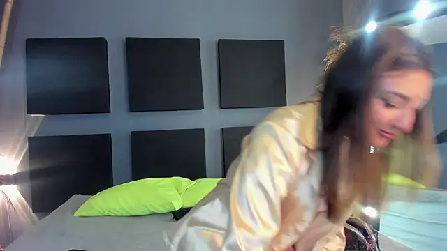 Snapshot of Afrodita_Shalom chatting on 14, 3, 2025 Afrodita Shalom online show from 14, 3, 2025