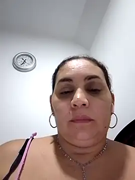 Snapshot of MirandaSoto chatting on 25, 1, 2025 MirandaSoto online show from 25, 1, 2025