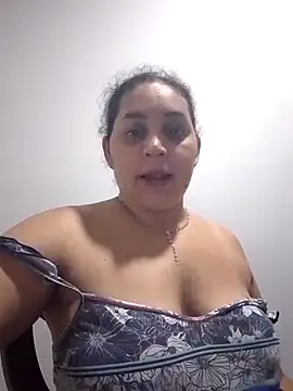 Snapshot of MirandaSoto chatting on 27, 1, 2025 MirandaSoto online show from 27, 1, 2025