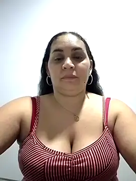 Snapshot of MirandaSoto chatting on 7, 2, 2025 MirandaSoto online show from 7, 2, 2025