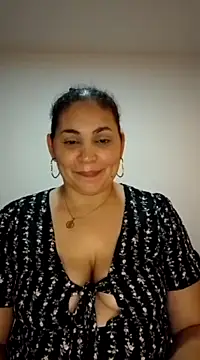 Snapshot of MirandaSoto chatting on 27, 2, 2025 MirandaSoto online show from 27, 2, 2025