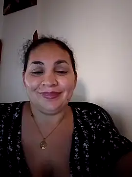 Snapshot of MirandaSoto chatting on 3, 3, 2025 MirandaSoto online show from 3, 3, 2025