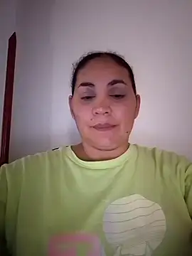 Snapshot of MirandaSoto chatting on 9, 3, 2025 MirandaSoto online show from 9, 3, 2025