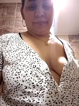 Snapshot of MirandaSoto chatting on 12, 3, 2025 MirandaSoto online show from 12, 3, 2025