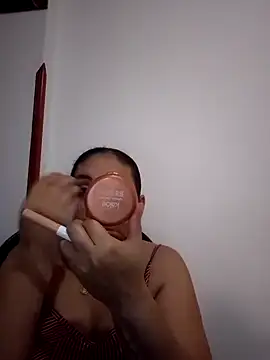 Snapshot of MirandaSoto chatting on 13, 3, 2025 MirandaSoto online show from 13, 3, 2025