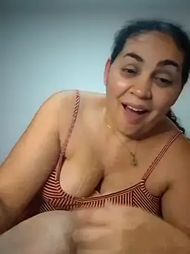 Snapshot of MirandaSoto chatting on 20, 3, 2025 MirandaSoto online show from 20, 3, 2025