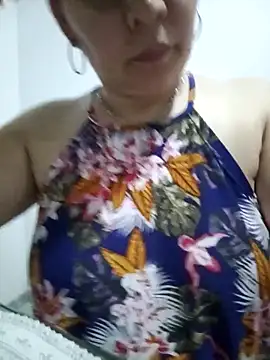 Snapshot of MirandaSoto chatting on 1, 10, 2025 MirandaSoto online show from 1, 10, 2025