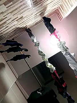 Snapshot of MirandaSoto chatting on 5, 10, 2025 MirandaSoto online show from 5, 10, 2025