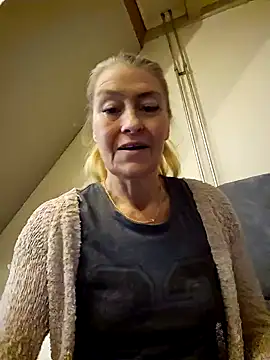 Snapshot of lisalustjouw chatting on 14, 1, 2025 lisalustjouw online show from 14, 1, 2025