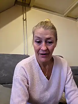 Snapshot of lisalustjouw chatting on 20, 11, 2025 lisalustjouw online show from 20, 11, 2025