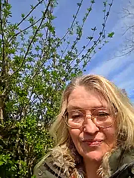 Snapshot of lisalustjouw chatting on 8, 4, 2026 lisalustjouw online show from 8, 4, 2026