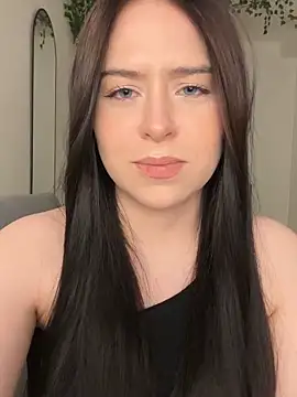 Snapshot of _SweetCandyy chatting on 8, 10, 2025 SweetCandyy online show from 8, 10, 2025