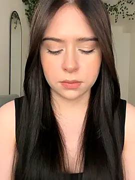 Snapshot of _SweetCandyy chatting on 10, 10, 2025 SweetCandyy online show from 10, 10, 2025