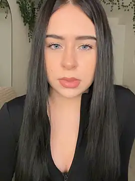  SweetCandyy online show from 16, 4, 2026