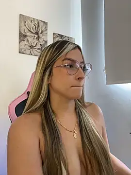 Issabela G1 online show from 14, 4, 2026