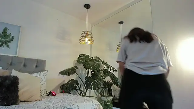 Nami sunny online show from 19, 11, 2025