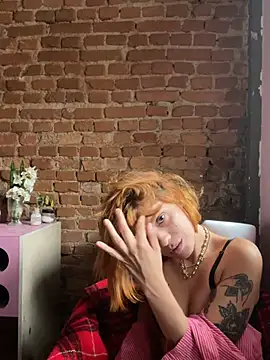 spacegirlll online show from 22, 2, 2026