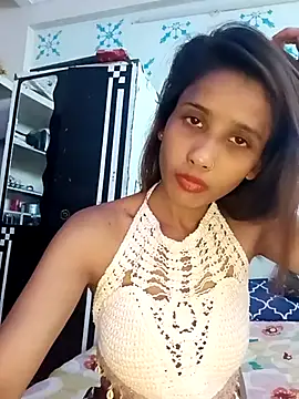 zoya khan25 online show from 17, 3, 2025