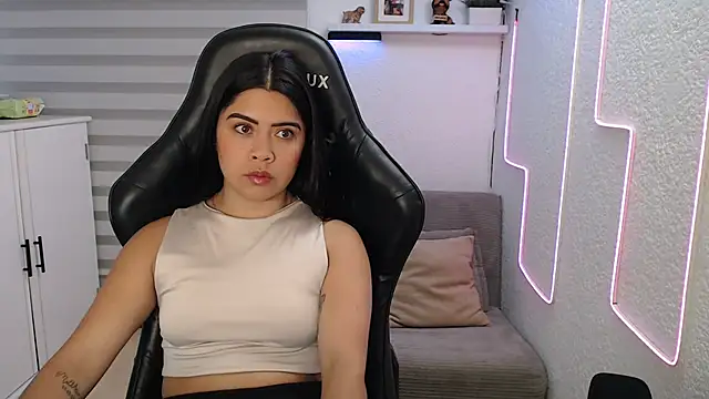 Snapshot of team_dinamite69 chatting on 5, 2, 2026 team dinamite69 online show from 5, 2, 2026