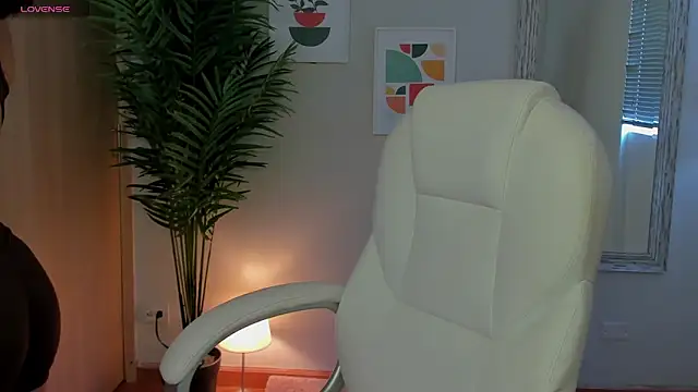 Elena Ruiz online show from 18, 12, 2024