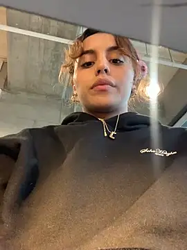 Snapshot of Katee_Jones chatting on 8, 1, 2025 Katee Jones online show from 8, 1, 2025