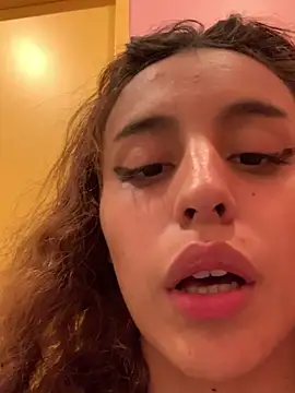 Snapshot of Katee_Jones chatting on 16, 1, 2025 Katee Jones online show from 16, 1, 2025