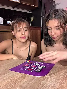 Snapshot of Katee_Jones chatting on 24, 1, 2025 Katee Jones online show from 24, 1, 2025