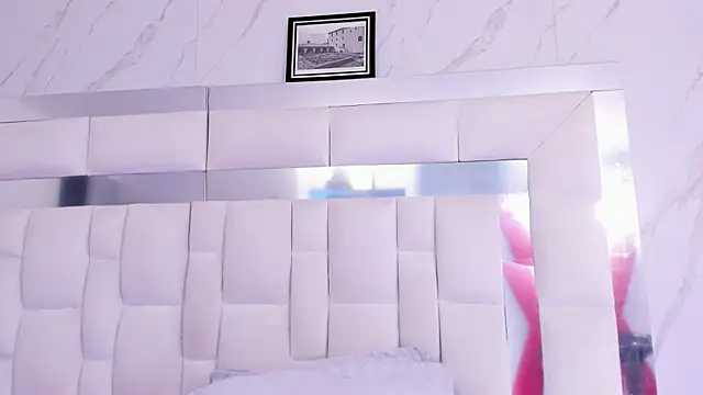 BritneyCollins online show from 17, 9, 2025