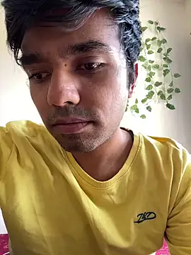 Snapshot of BoyzaraHatke chatting on 1, 5, 2026 BoyzaraHatke online show from 1, 5, 2026