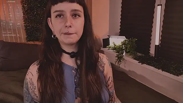 MichaellaMoon online show from 10, 2, 2026