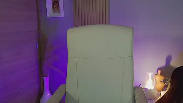 Snapshot of Alessia-miller_ chatting on 3, 1, 2025 Alessia-miller online show from 3, 1, 2025