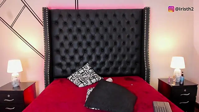 Iris Thompson  online show from 18, 3, 2025